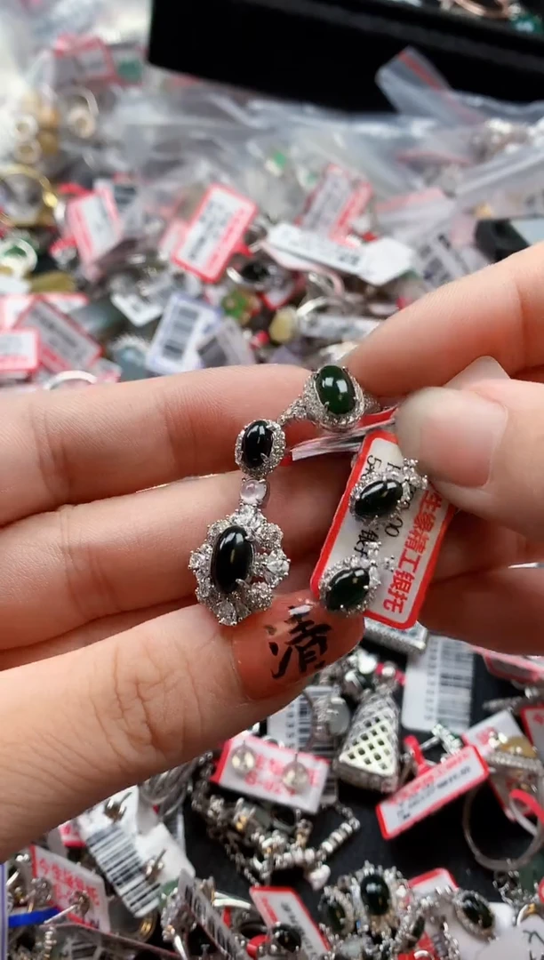 银S925镶嵌戒指翡翠天然A货缅甸翡翠