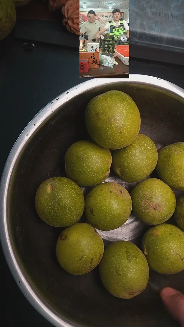 把件文玩核桃大果盘山12个（售出不退不换）青皮