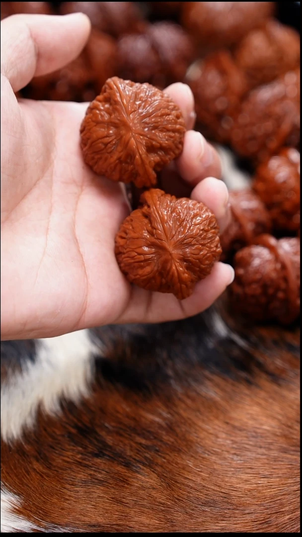 把件文玩核桃1号回血核桃绣球