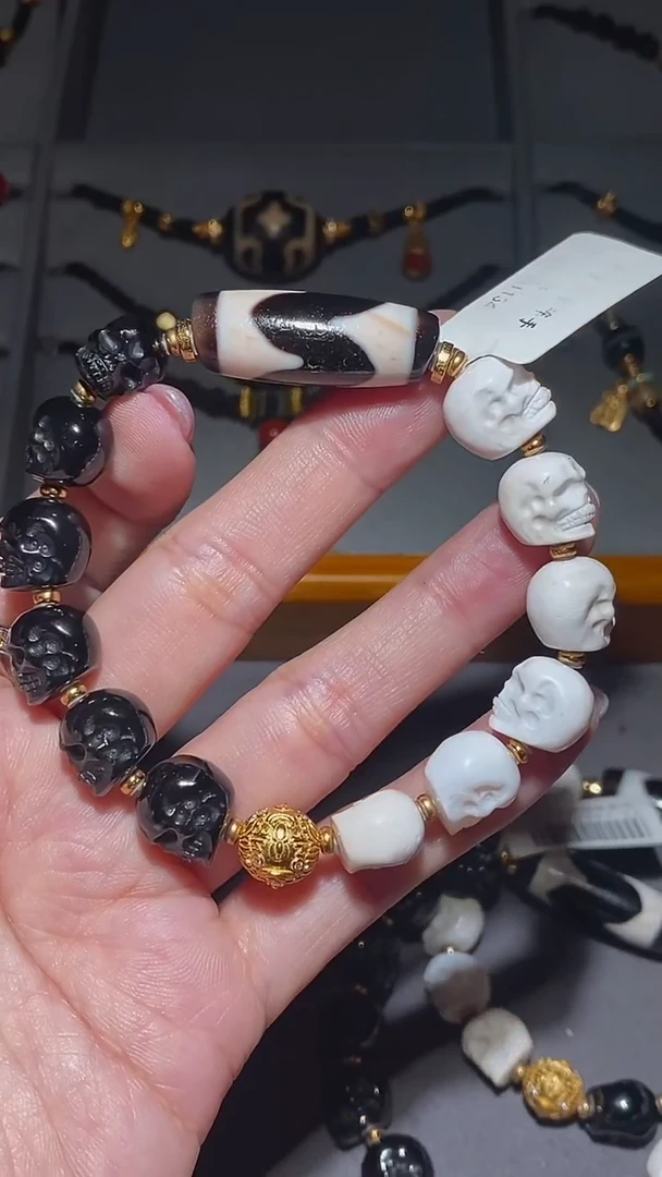 【闪购商品】玛瑙/玉髓手串未镶嵌Y62200黑白阿呆牙牙手串