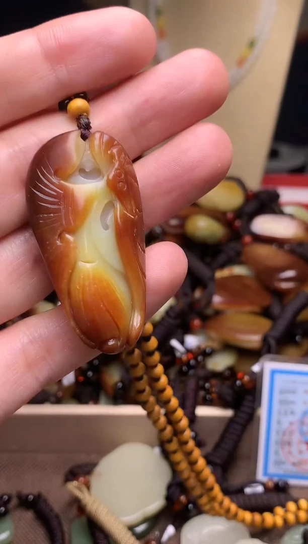 颈饰未镶嵌和田玉新疆料青海料清水和田玉吊坠