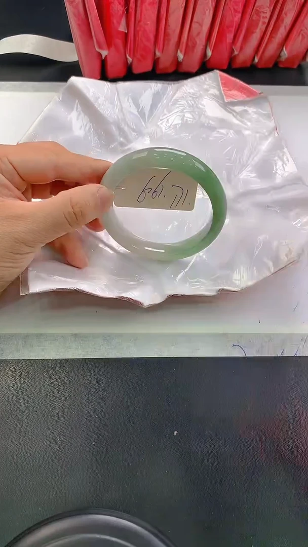 未镶嵌手镯翡翠171