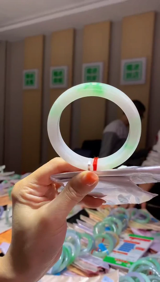 未镶嵌手镯翡翠-N18 圈口58.1