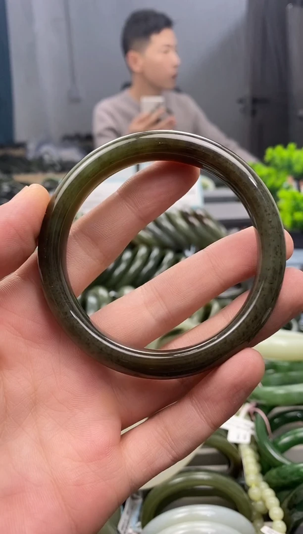 未镶嵌手镯和田玉60.3