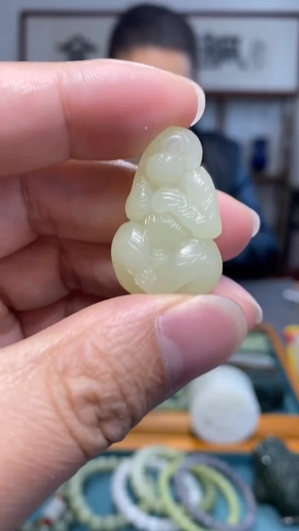 颈饰未镶嵌和田玉20