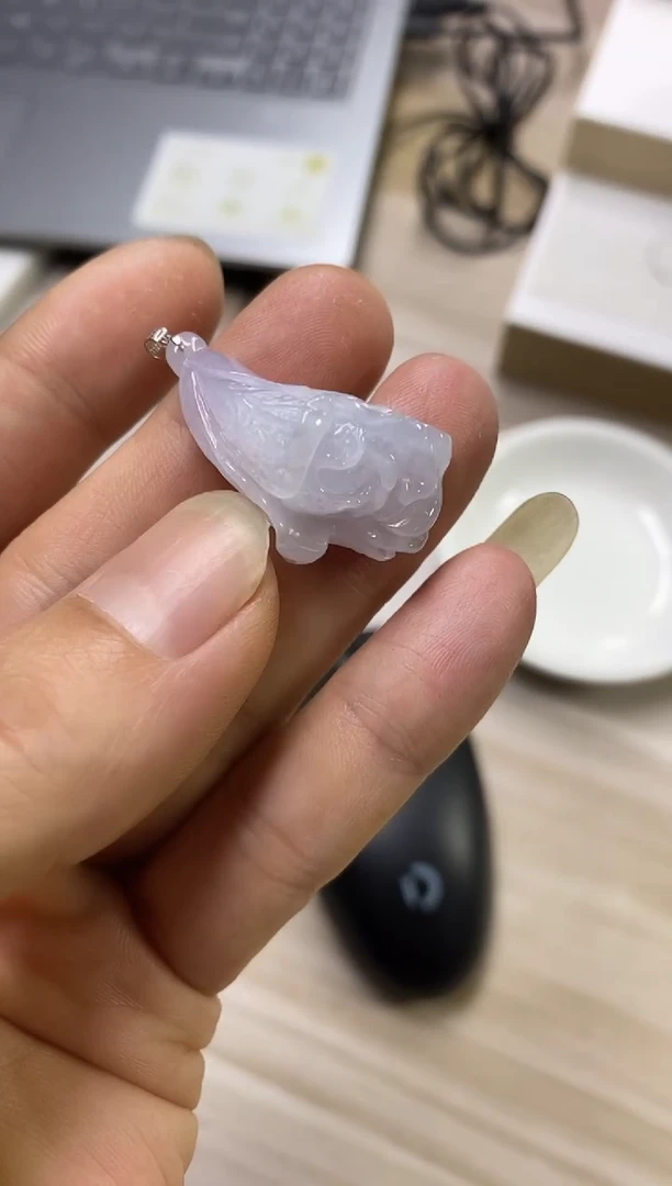 颈饰18K金镶嵌翡翠18天然缅甸翡翠A货白菜