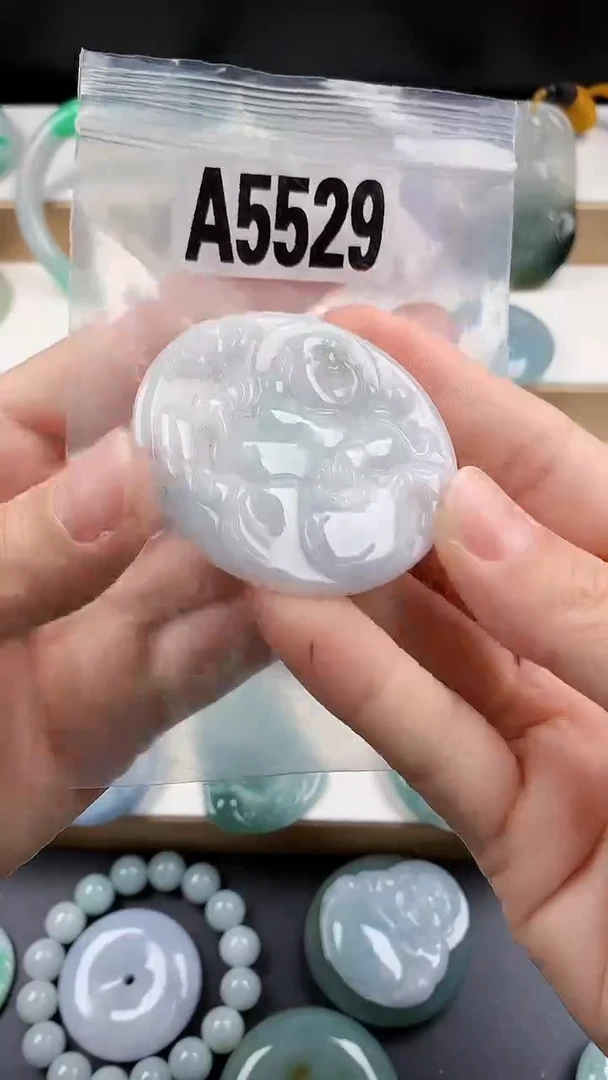 颈饰未镶嵌翡翠天然翡翠吊坠挂件