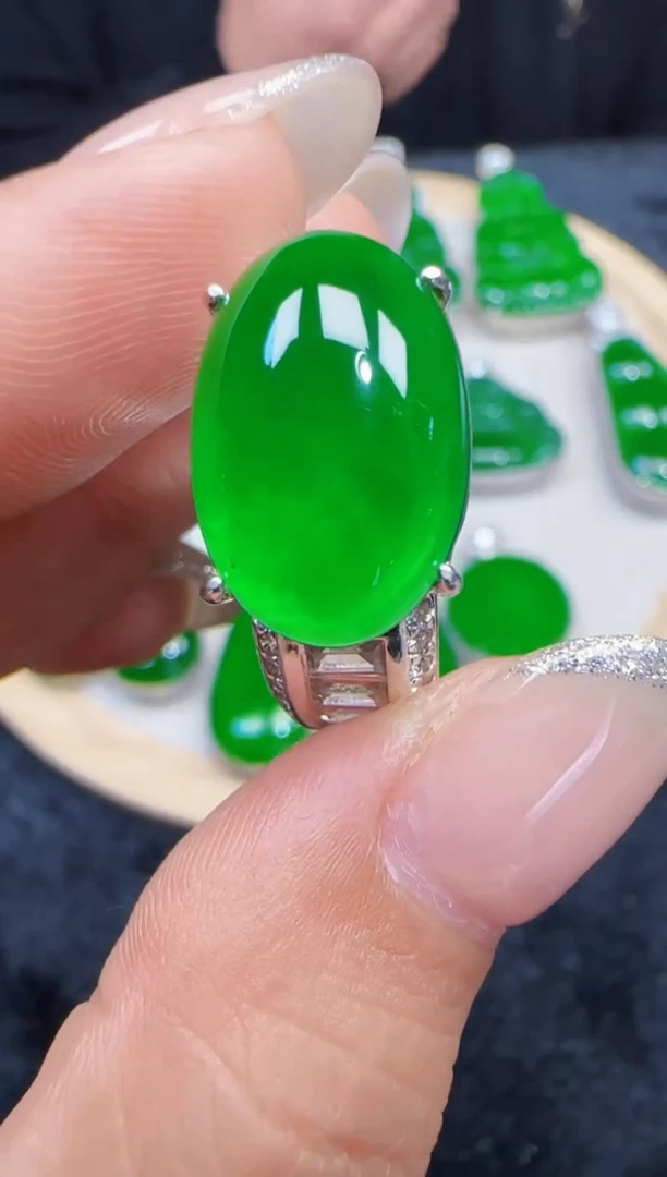 未镶嵌定制翡翠翡翠戒指76