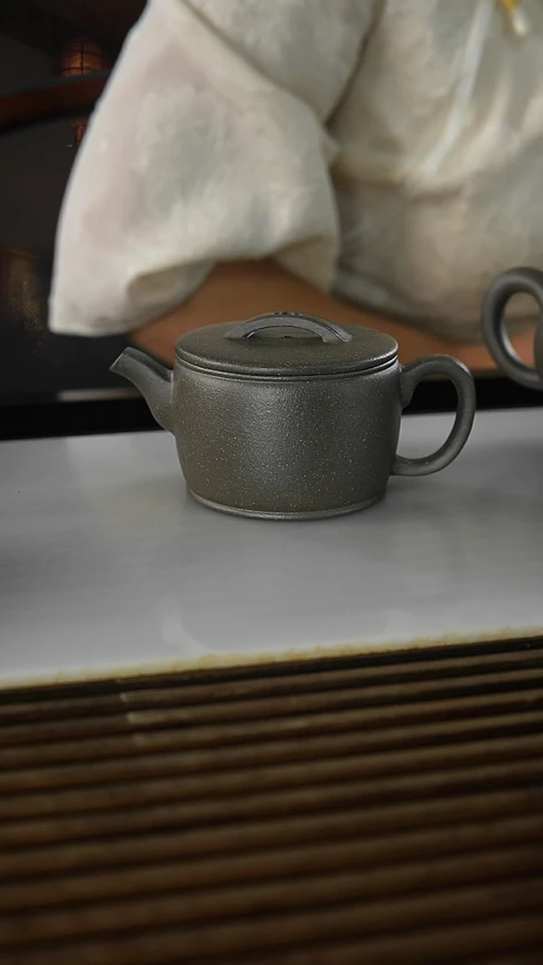 茶杯紫砂尔****幸天青汉瓦200cc微瑕
