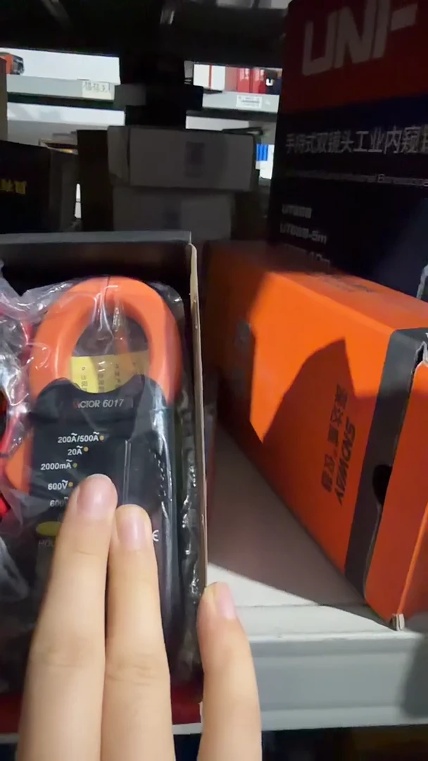 深圳胜利VC6017数字钳形表