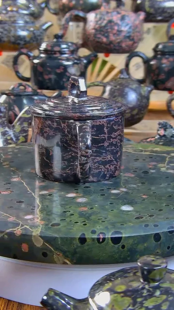 奢上奢梅花玉茶具