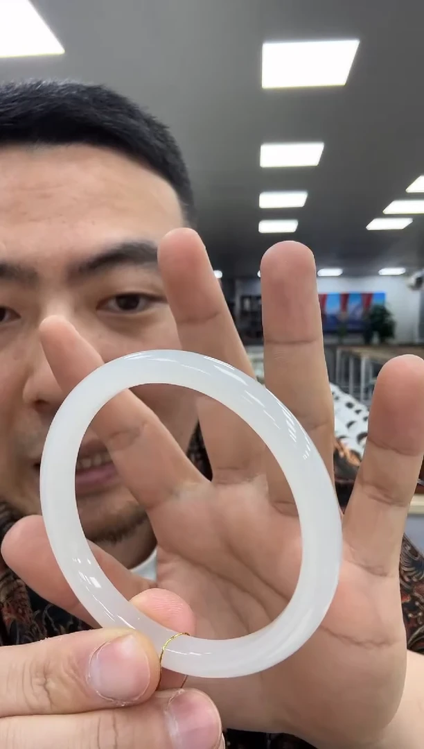 【闪购商品】和田玉手镯未镶嵌58-59  416