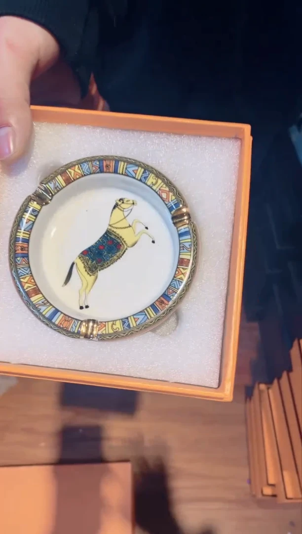 【闪购商品】杯鸿辉家品牌瓷器，京东包邮！