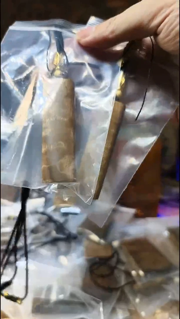 金丝楠无事牌手把件