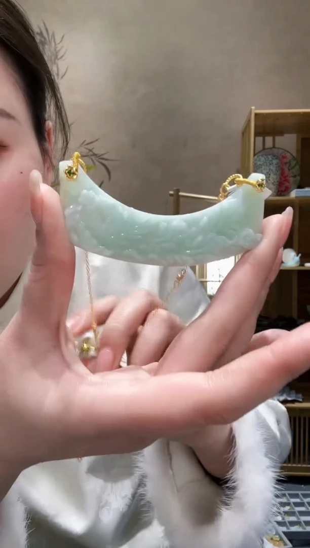 【闪购商品】翡翠颈饰未镶嵌吊坠