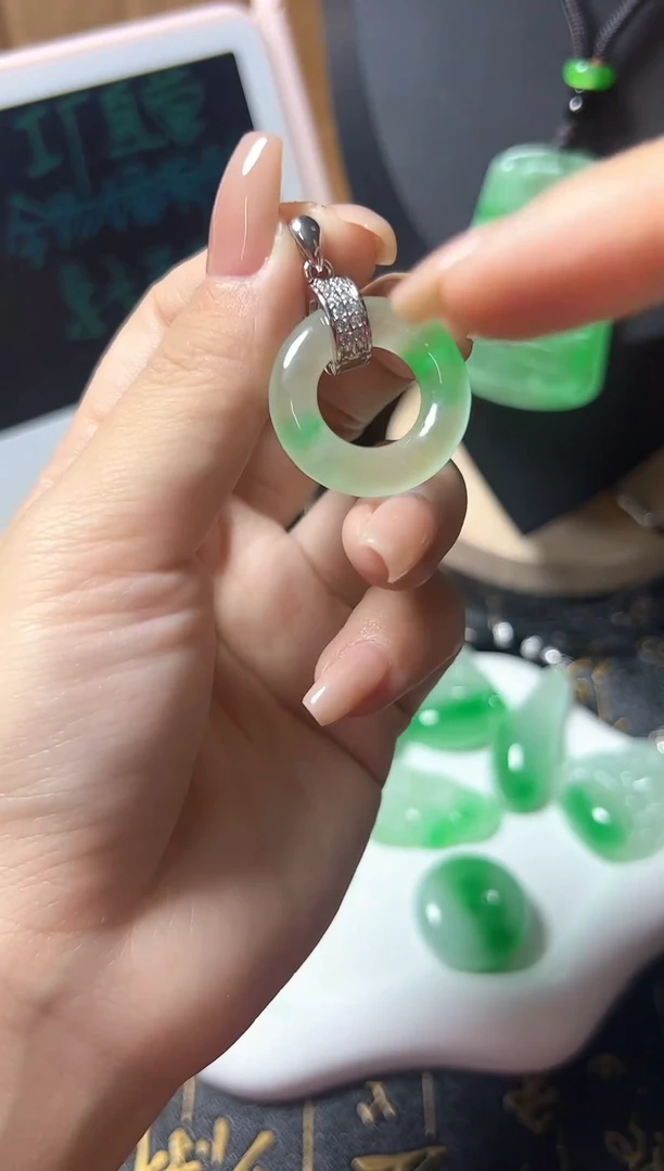 颈饰未镶嵌翡翠所见即所得，一图一物