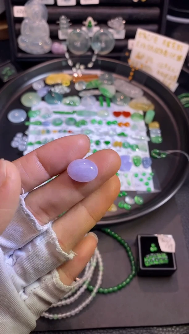 【闪购商品】翡翠挂件未镶嵌蛋
