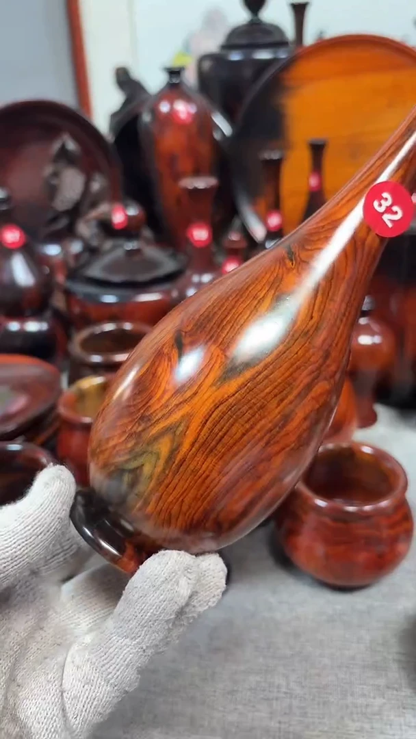 木简*大红酸枝花瓶一个