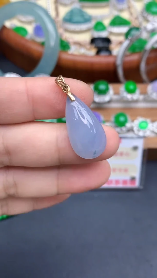 颈饰18K金镶嵌翡翠74-中国好珍宝