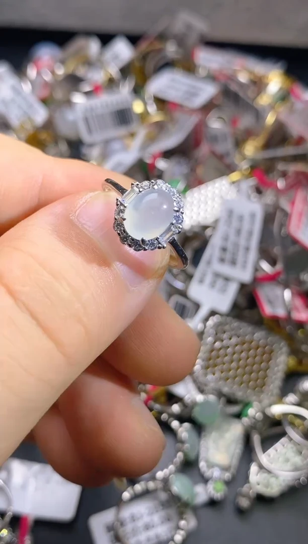 银S925镶嵌戒指翡翠百内无证书