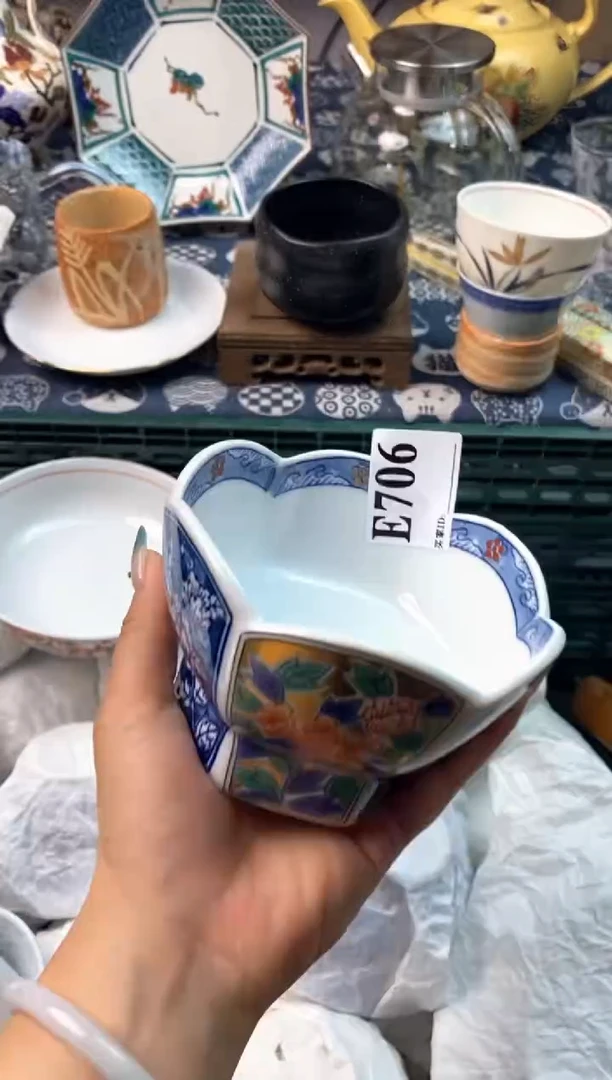 瓷片[○･｀Д´･ ○][○･｀Д´･ ○]