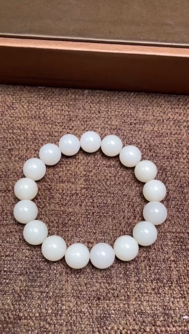 手串未镶嵌和田玉45 带包容