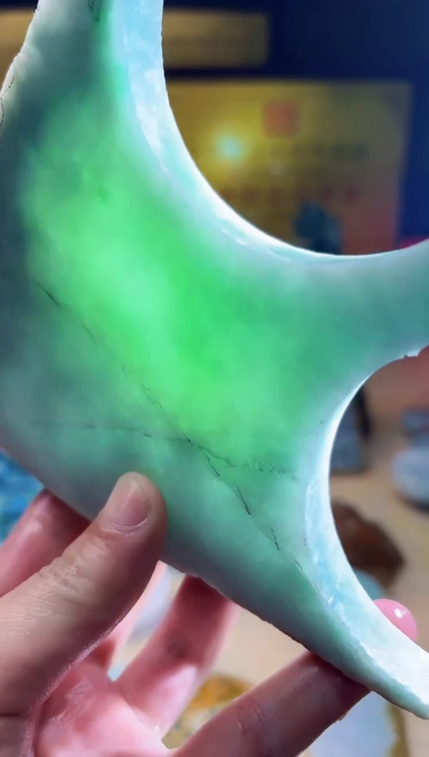 翡翠挂件未镶嵌A货张麦9602