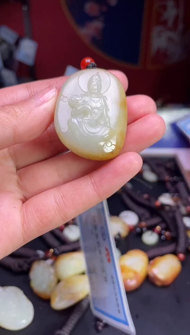 颈饰未镶嵌和田玉1