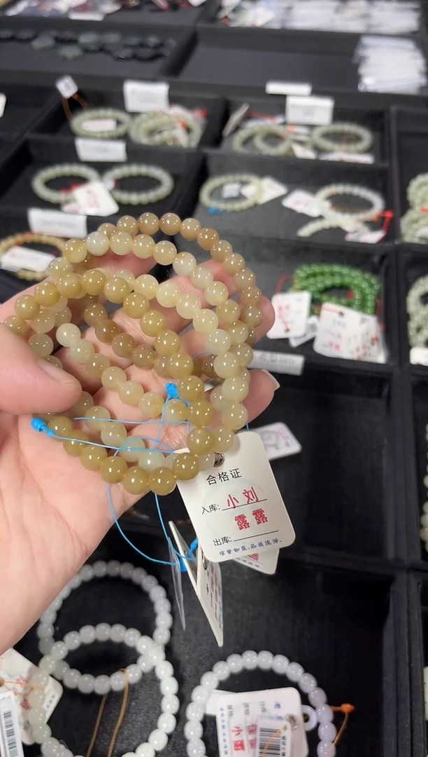 未镶嵌手串和田玉卡8 且末糖圆珠 多样性发一