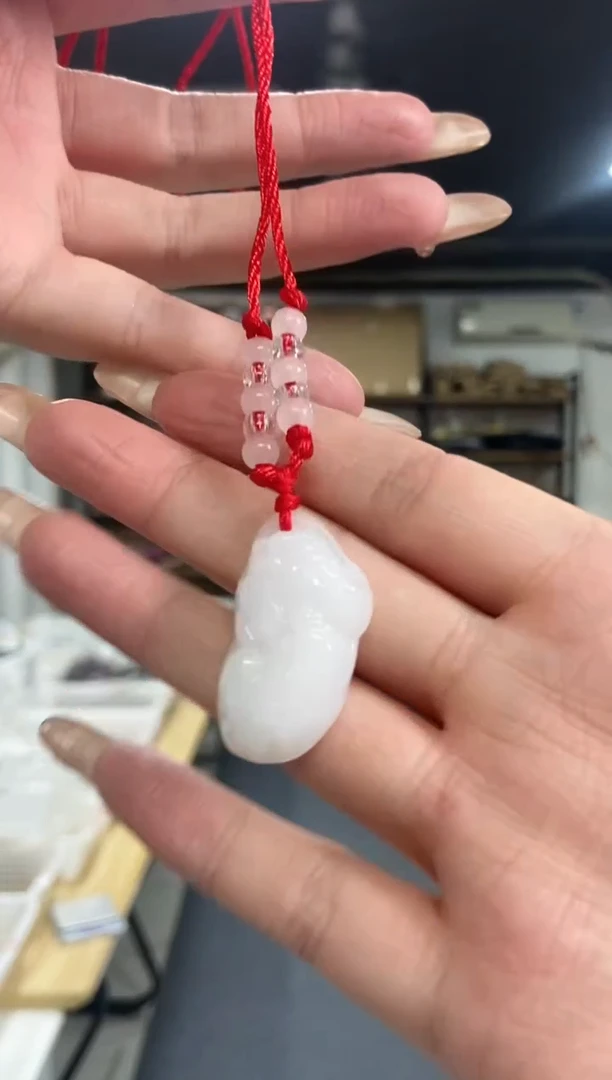 【闪购商品】石英质玉（金丝玉）吊坠未镶嵌多样性发其一颜色微差