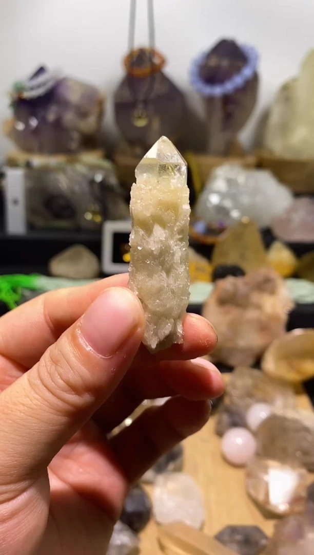 水晶珠宝半成品未镶嵌31号蜡烛水晶+隐山