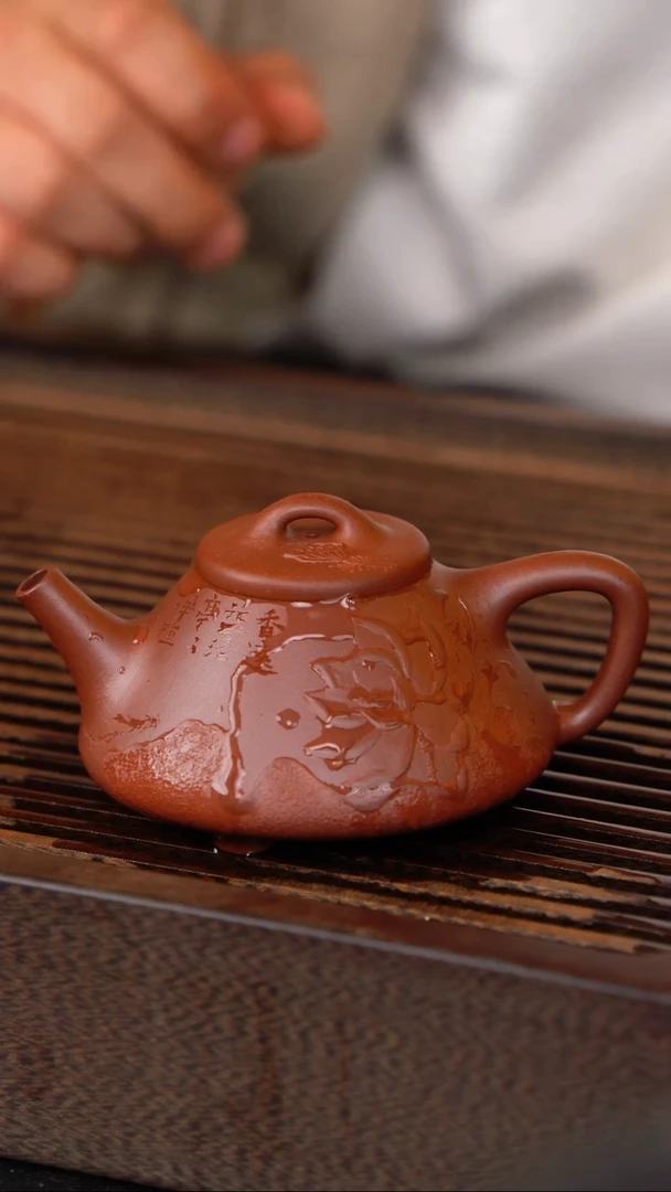 茶壶紫砂荷花泥绘子冶