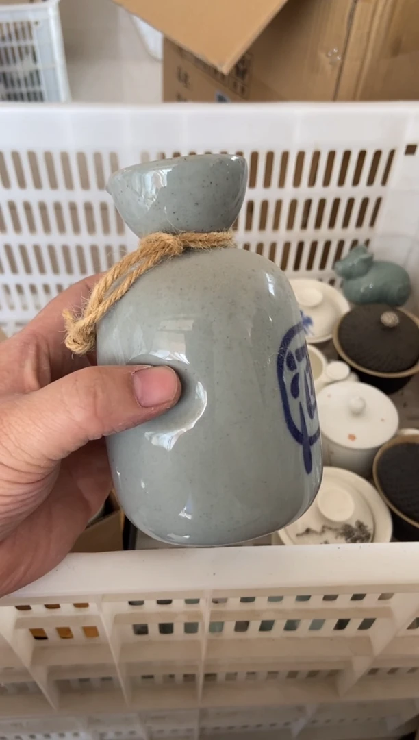 无运费险有瑕疵的摄影的产品有使用过的痕迹有点脏介意勿拍