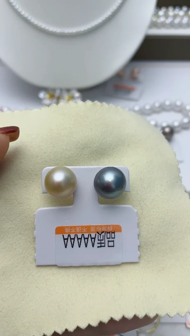 【闪购商品】拼合珍珠（马贝珠）耳饰18K金镶嵌W140