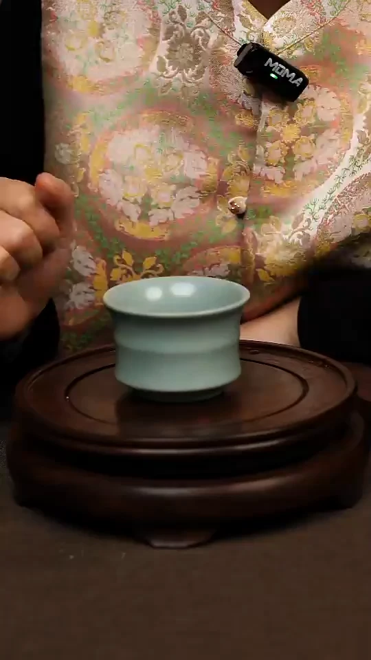 瓷片天青色束腰竹节杯100ml 微瑕 不带礼盒