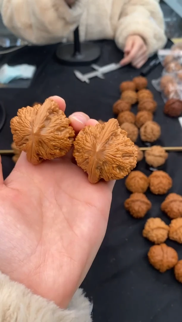 【闪购商品】文玩核桃把件虎头43-u783