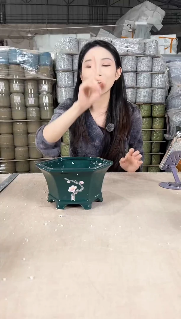 【闪购商品】陶瓷矮款六角墨绿勾花大号22x11