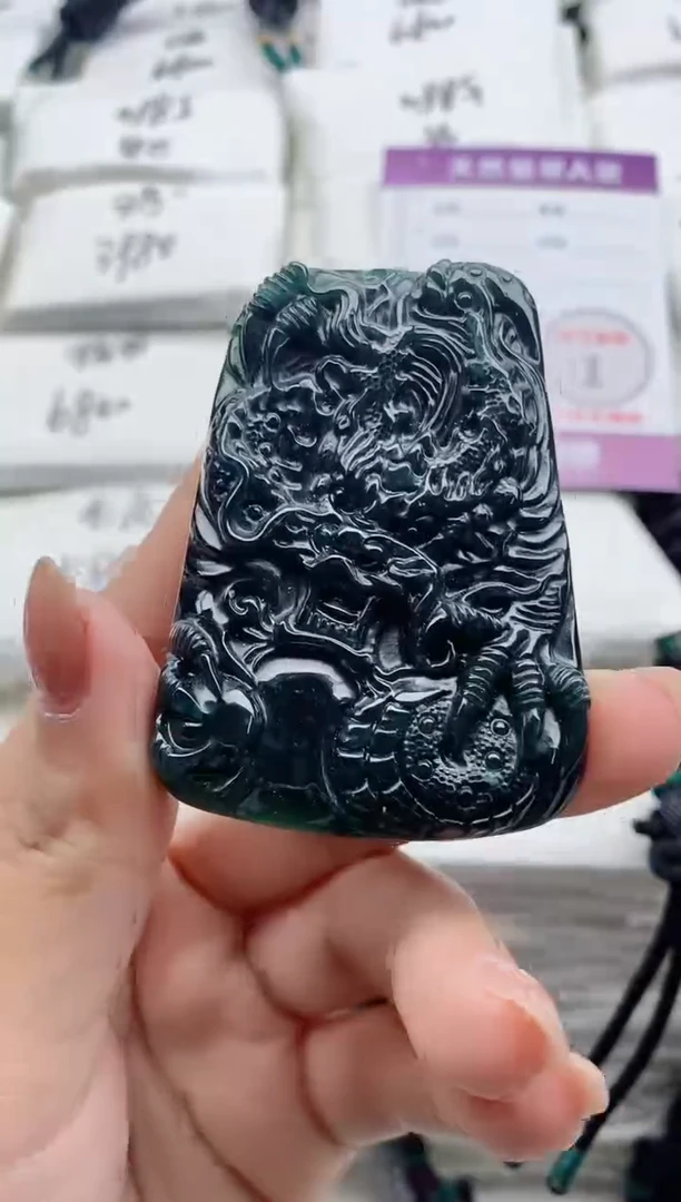 颈饰未镶嵌翡翠8