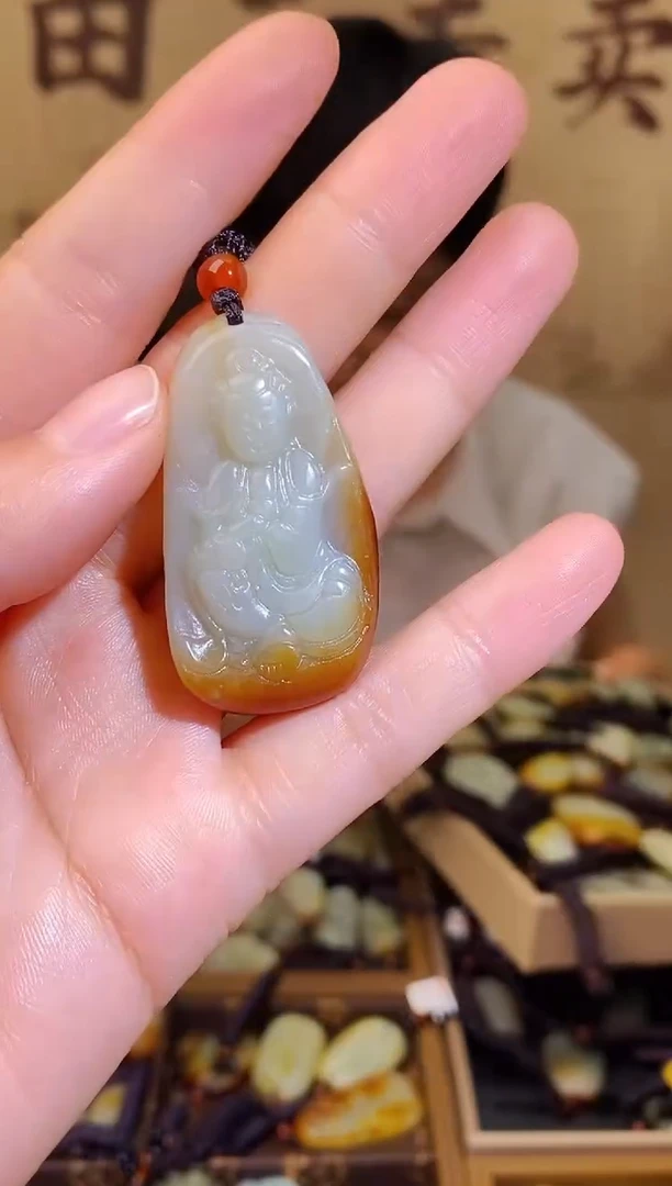 和田玉未镶嵌颈饰1