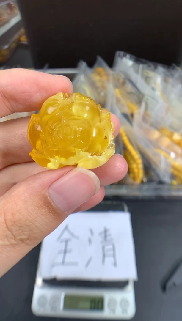 蜜蜡未镶嵌珠宝奇石1