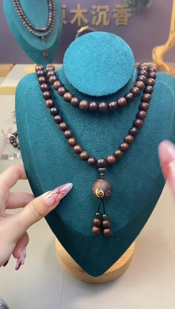 【闪购商品】沉香手串J富森红土08玉化料+沉香木雕顶珠