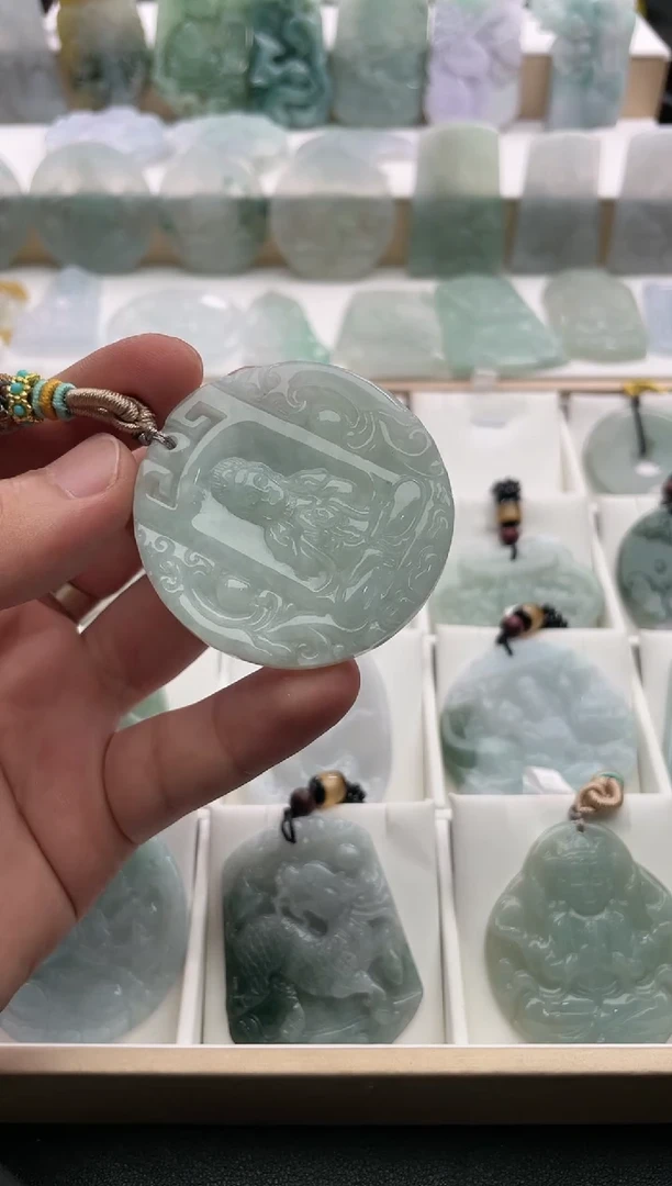 【闪购商品】翡翠颈饰未镶嵌..../2/15/ 96