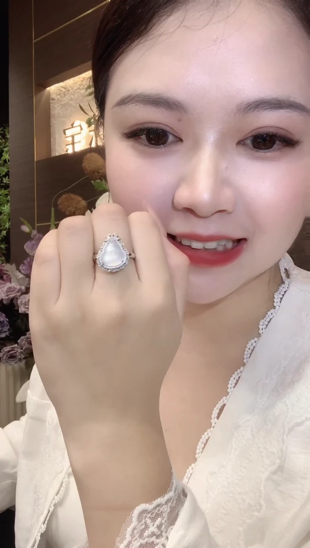 18K金镶嵌戒指翡翠C30