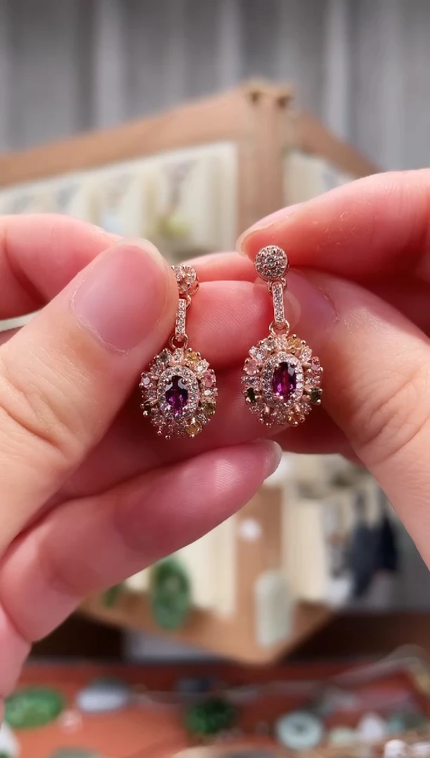 银S925镶嵌耳饰石榴石（紫牙乌）m****o紫牙乌耳饰