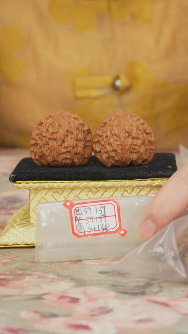把件文玩核桃白狮子微修