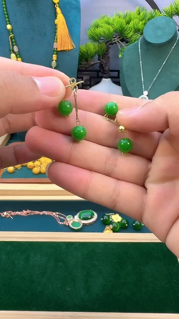 翡翠14K金镶嵌耳饰E335