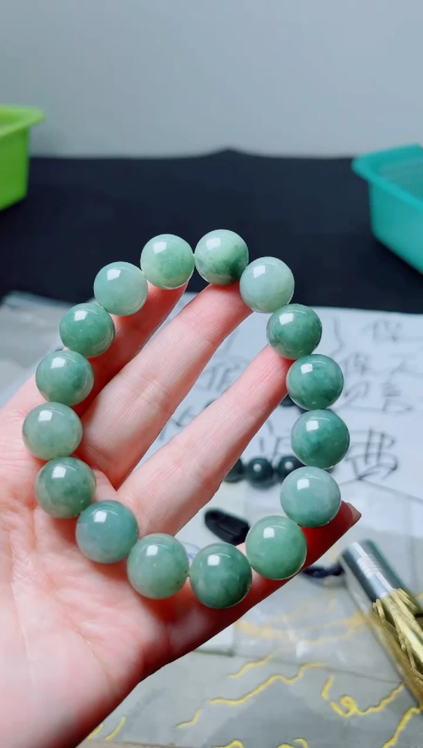 未镶嵌定制翡翠翡翠