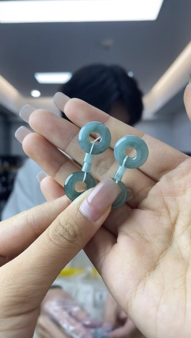 翡翠未镶嵌颈饰多样性一件发货