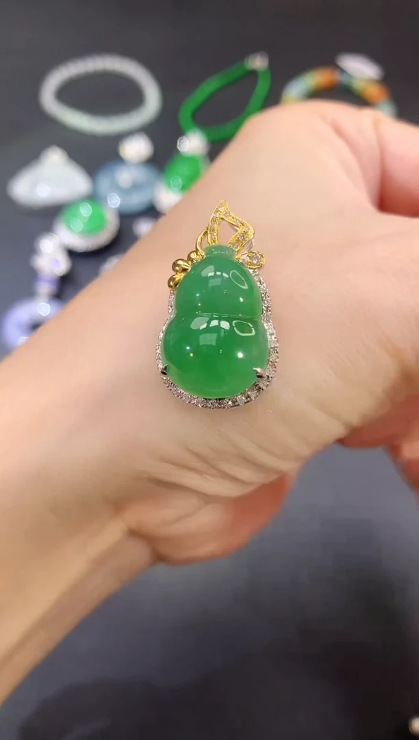 翡翠18K金镶嵌吊坠(不含链)葫芦|5800