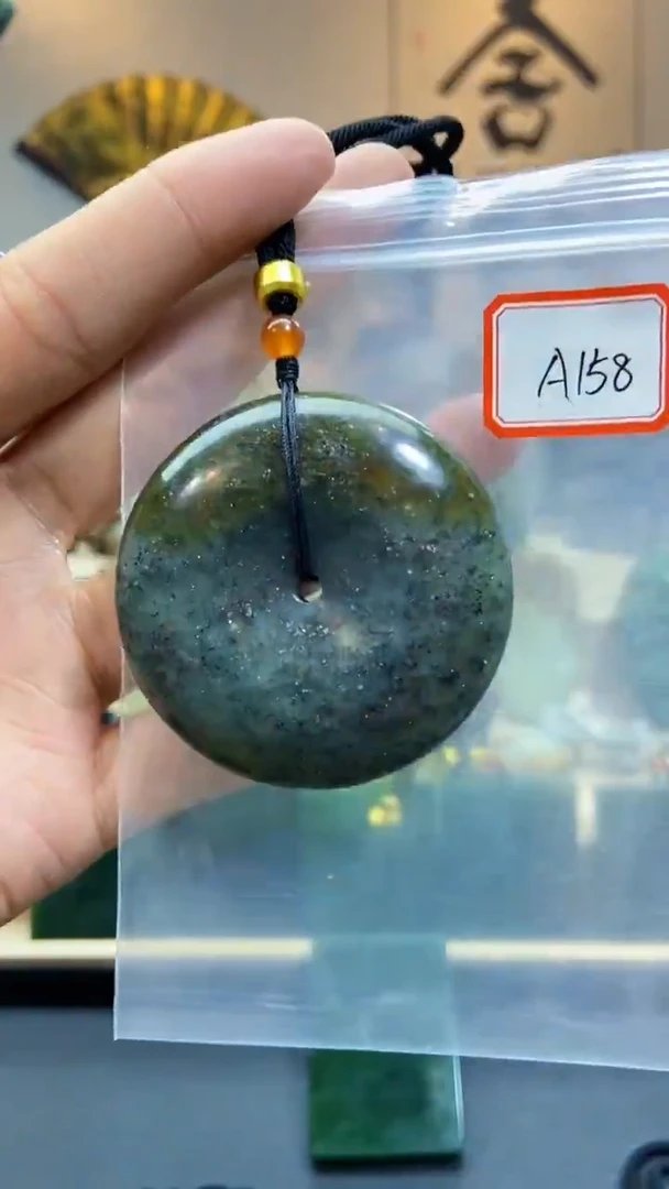 未镶嵌和田玉挂件1